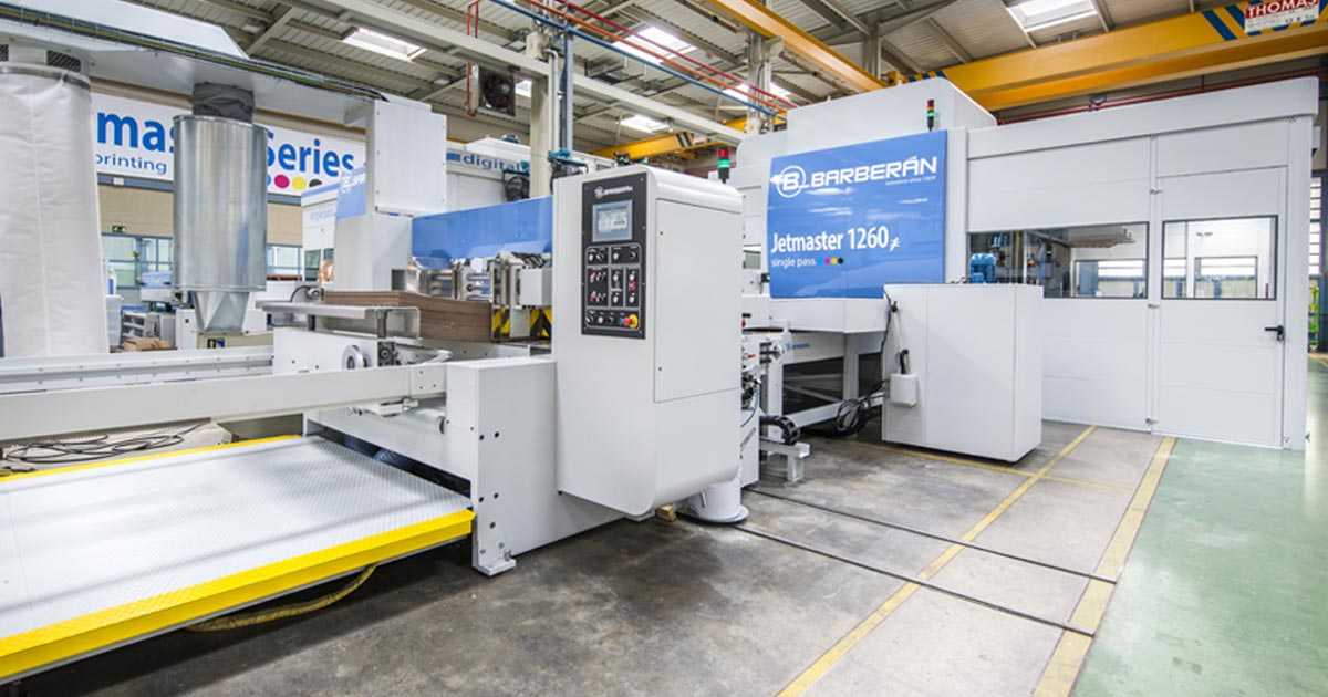 Jetmaster High Speed Digital Printing Direct To Corrugate Corrugated